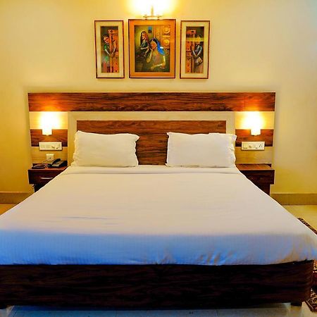 Fabhotel Kanchan Plaza Бхубанешвар Екстериор снимка